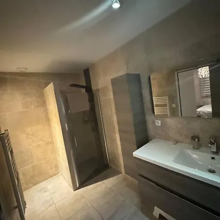 Дом отдыха De Avec Piscine Privative Chauffee