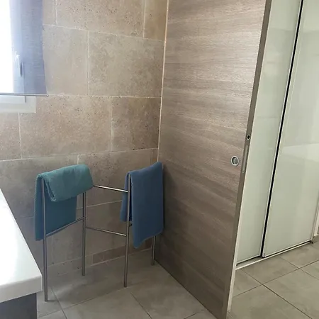 De Avec Piscine Privative Chauffee Holiday home