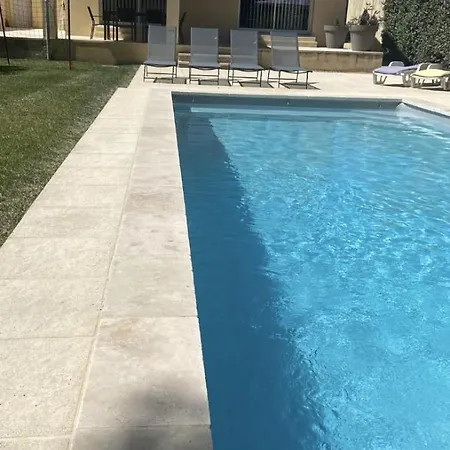 De Avec Piscine Privative Chauffee * Saint-Maime