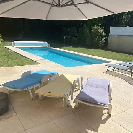 De Avec Piscine Privative Chauffee