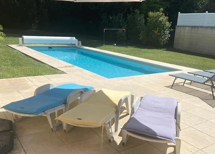 De Avec Piscine Privative Chauffee